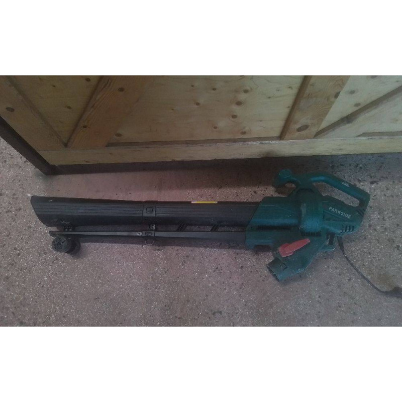 SOUFFLEUR A FEUILLES PARKSIDE