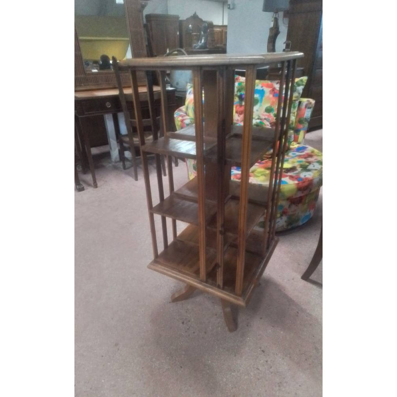 BIBLIOTHÈQUE TOURNANTE 