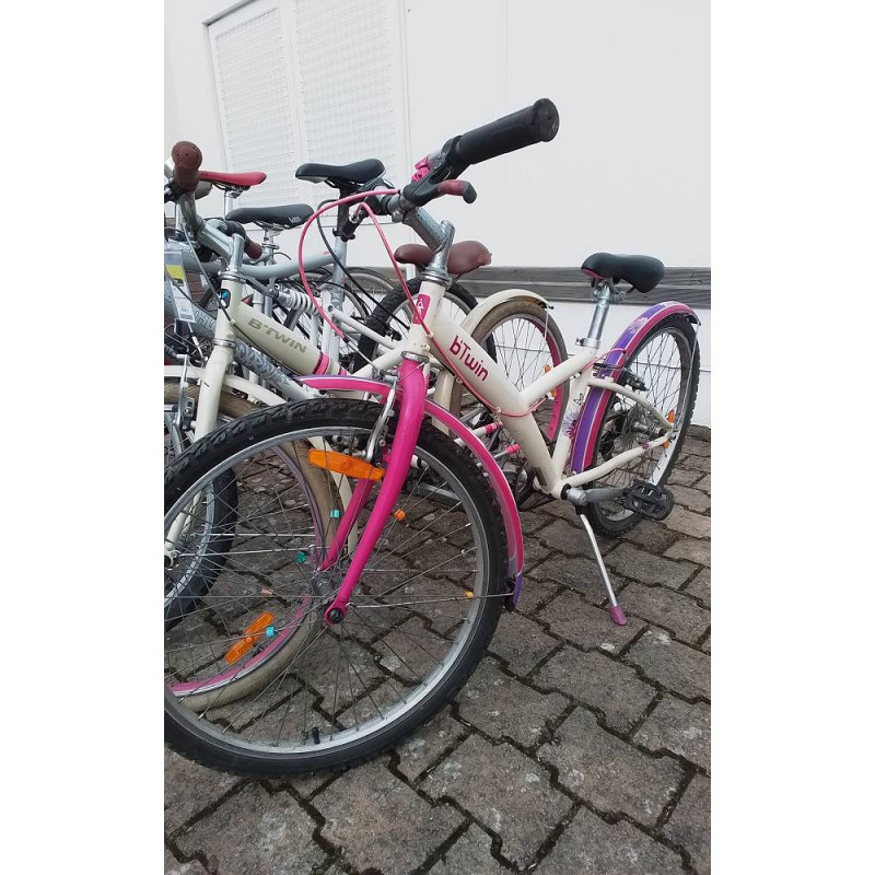 VÉLO ENFANT 24