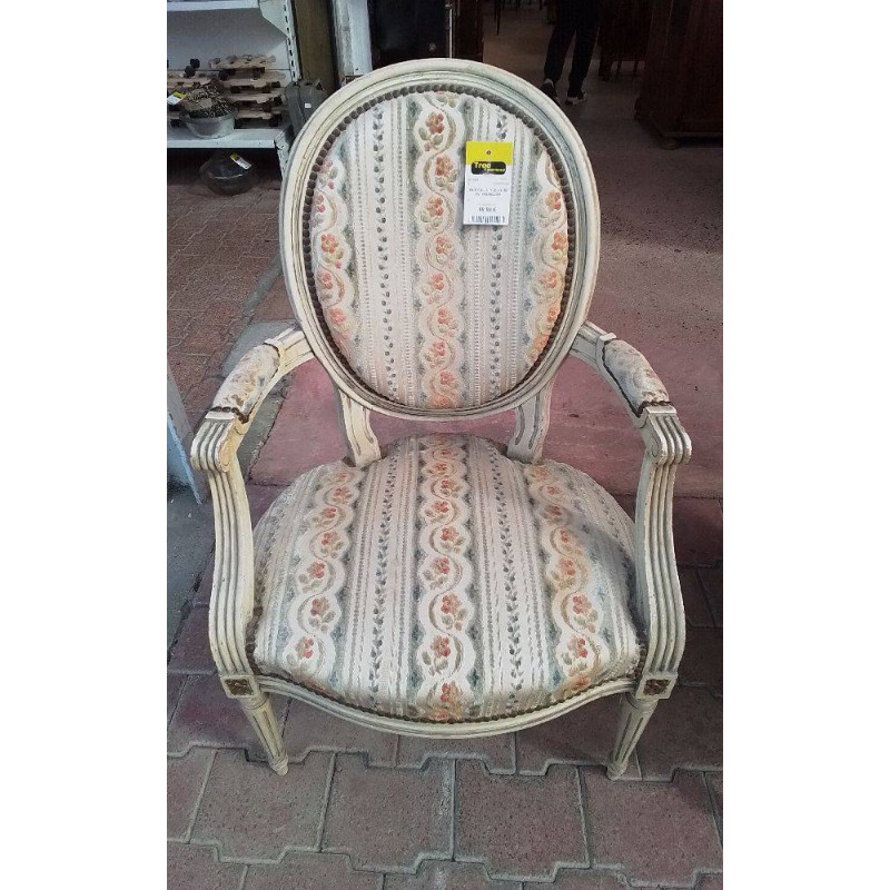 FAUTEUIL STYLE LOUIS XVI MÉDAILLON 