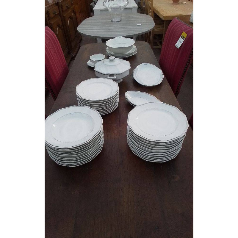 SERVICE DE TABLE LIMOGES 