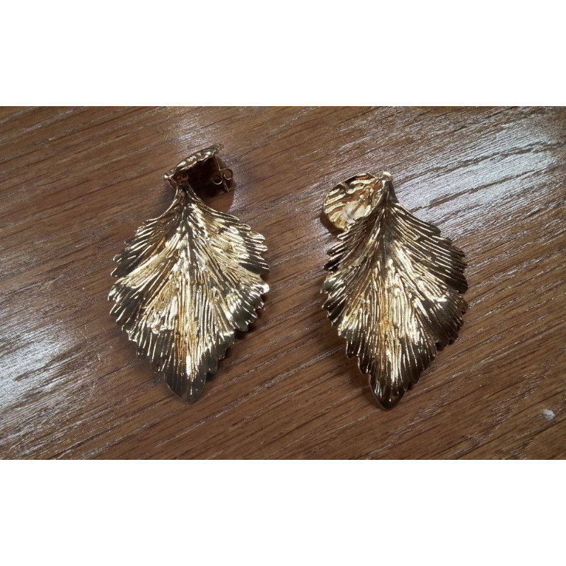 PAIRE DE BOUCLES D’OREILLES DORÉES 