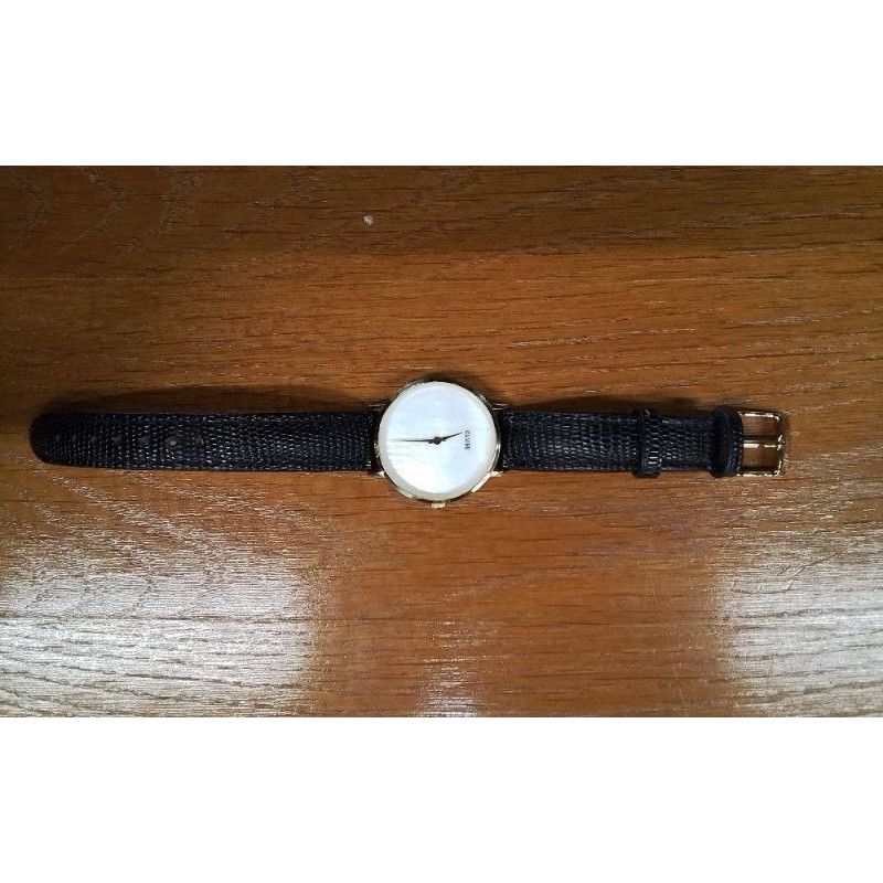 MONTRE CLUSE