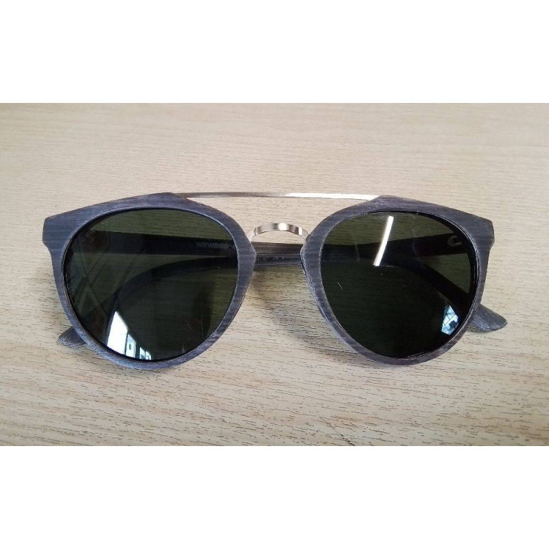 PAIRE DE LUNETTES DE SOLEIL WEWOOD