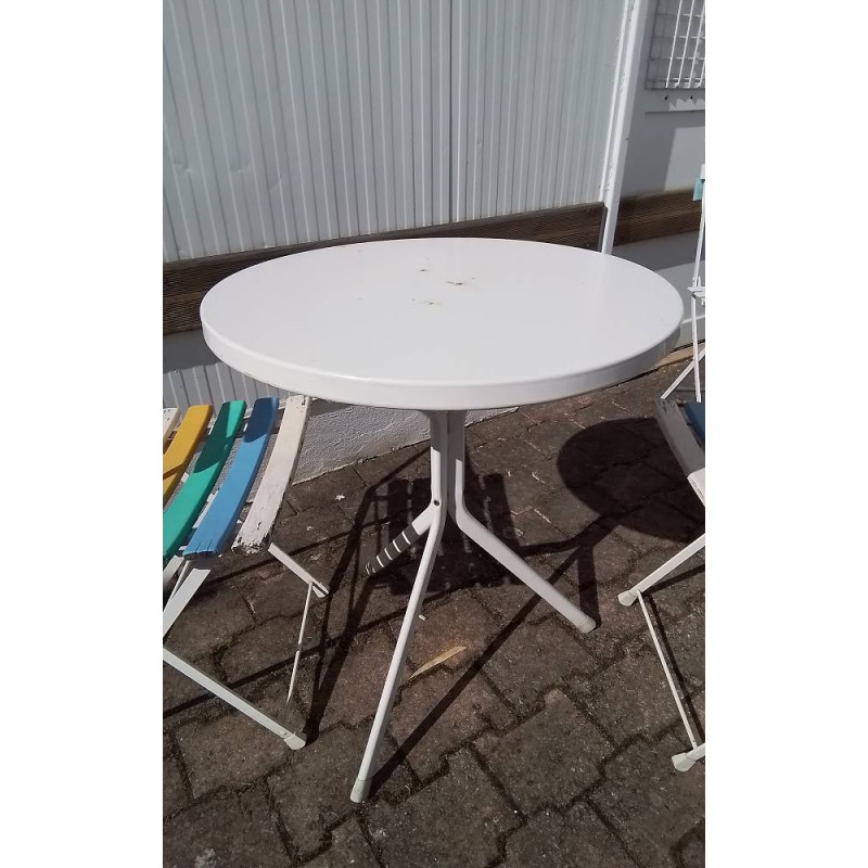 TABLE RONDE