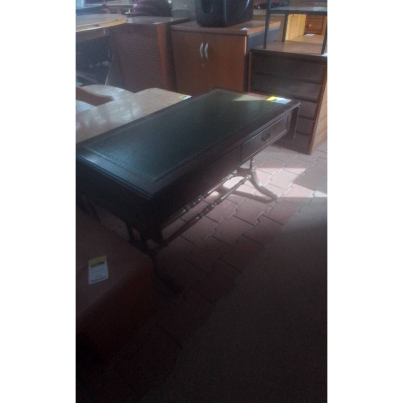 TABLE BASSE ANGLAISE 