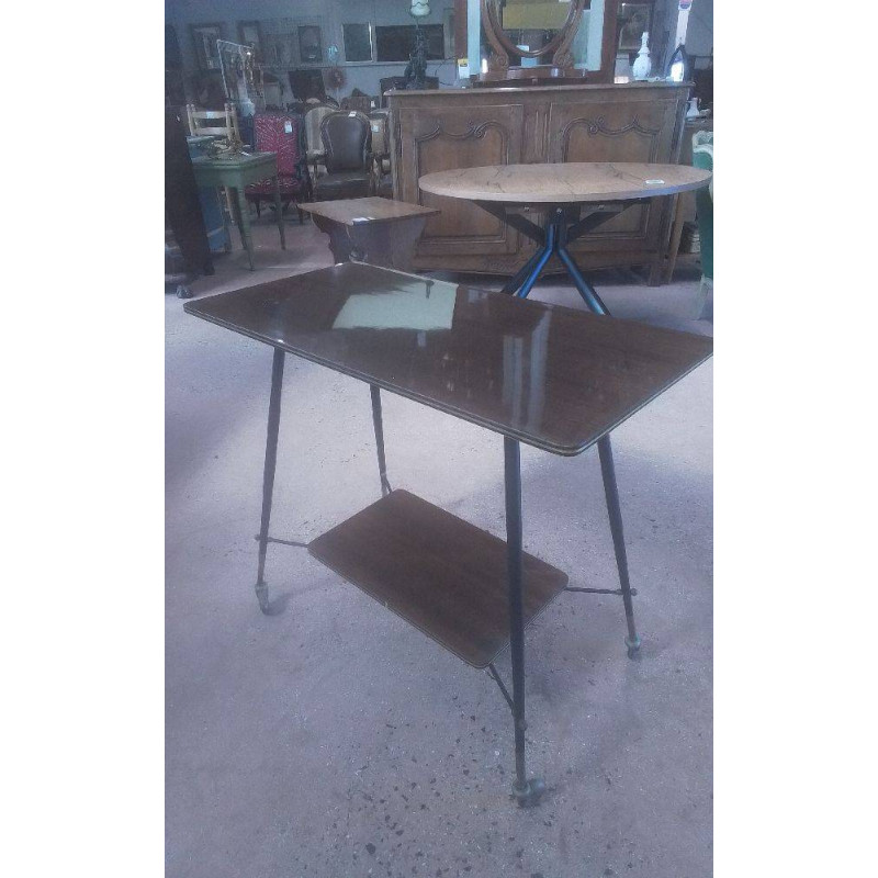 TABLE TV