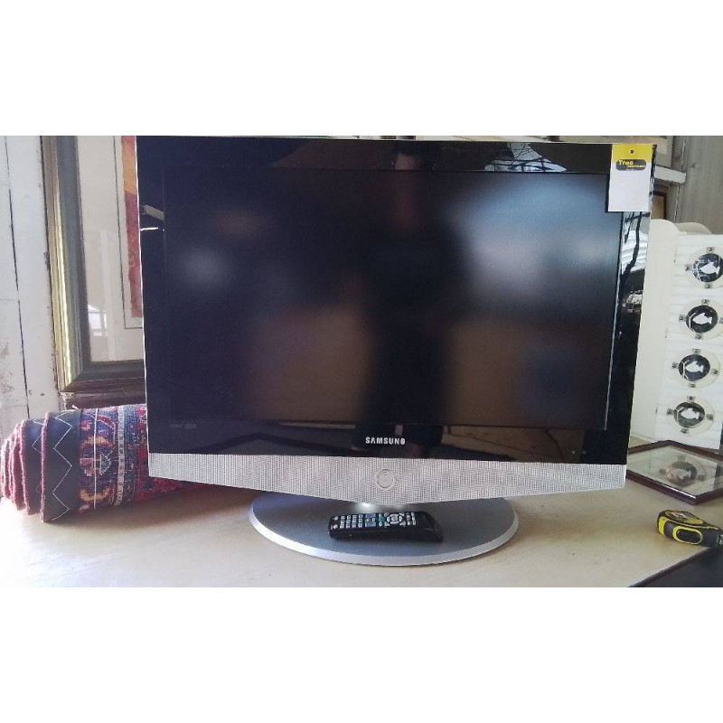 TÉLÉVISEUR SAMSUNG 80 CM SANS TNT TÉLÉCOMMANDE 