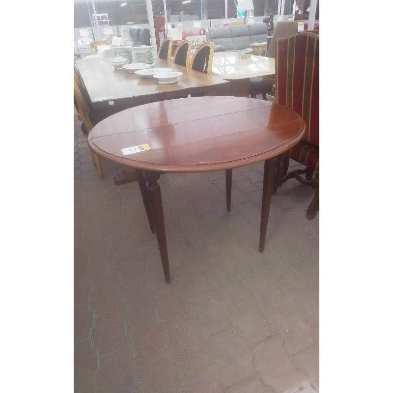 TABLE A VOLETS ACAJOU SANS  ALLONGE 