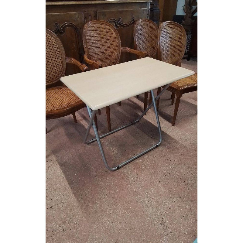 TABLE PLIANTE 