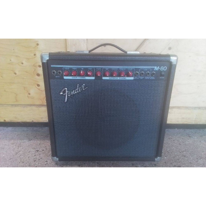 AMPLI GUITARE FENDER M-80