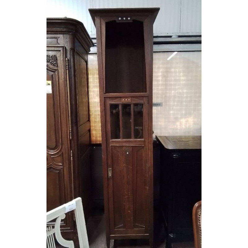 MEUBLE D\'APPOINT ART NOUVEAU CHÊNE EN L’ÉTAT 