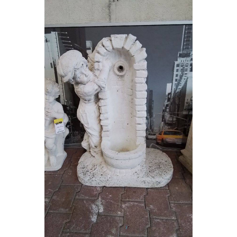 FONTAINE PERSONNAGE 