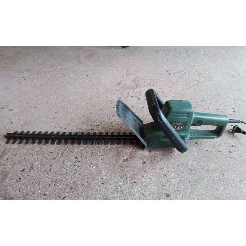 TAILLE-HAIE BLACK ET DECKER