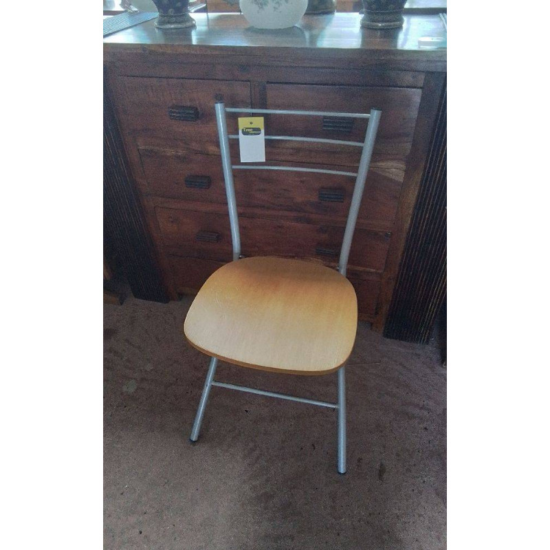 CHAISE 