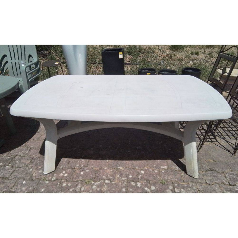 TABLE DE JARDIN PVC