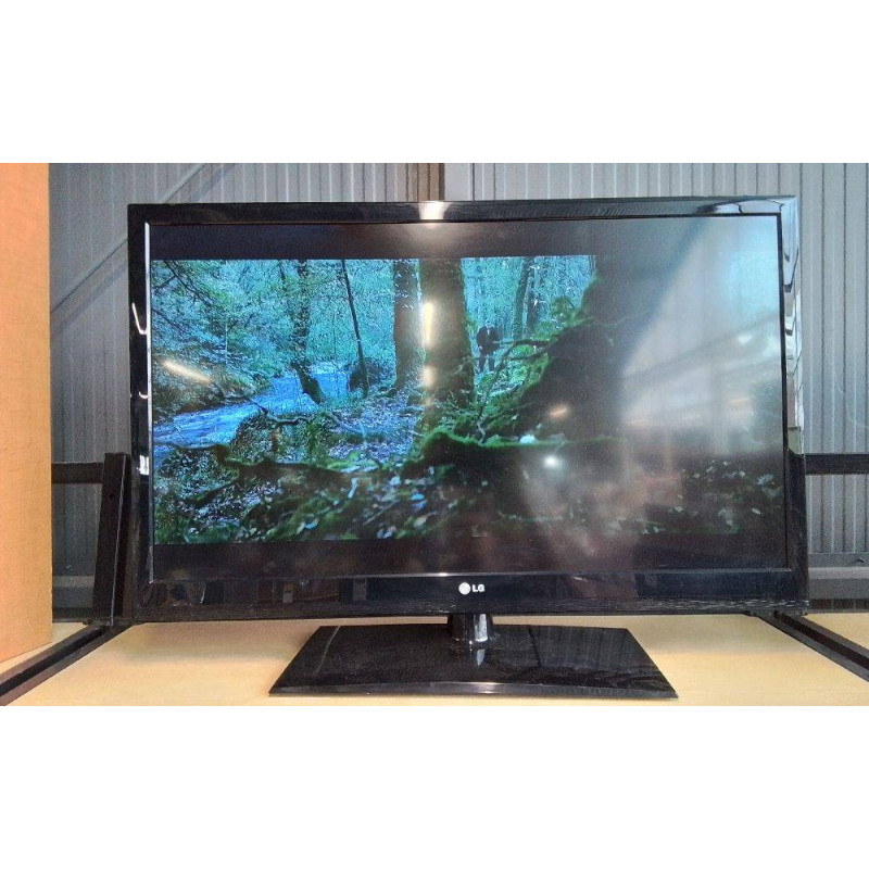 TÉLÉVISEUR LG LED 107 CM + TÉLÉCOMMANDE 