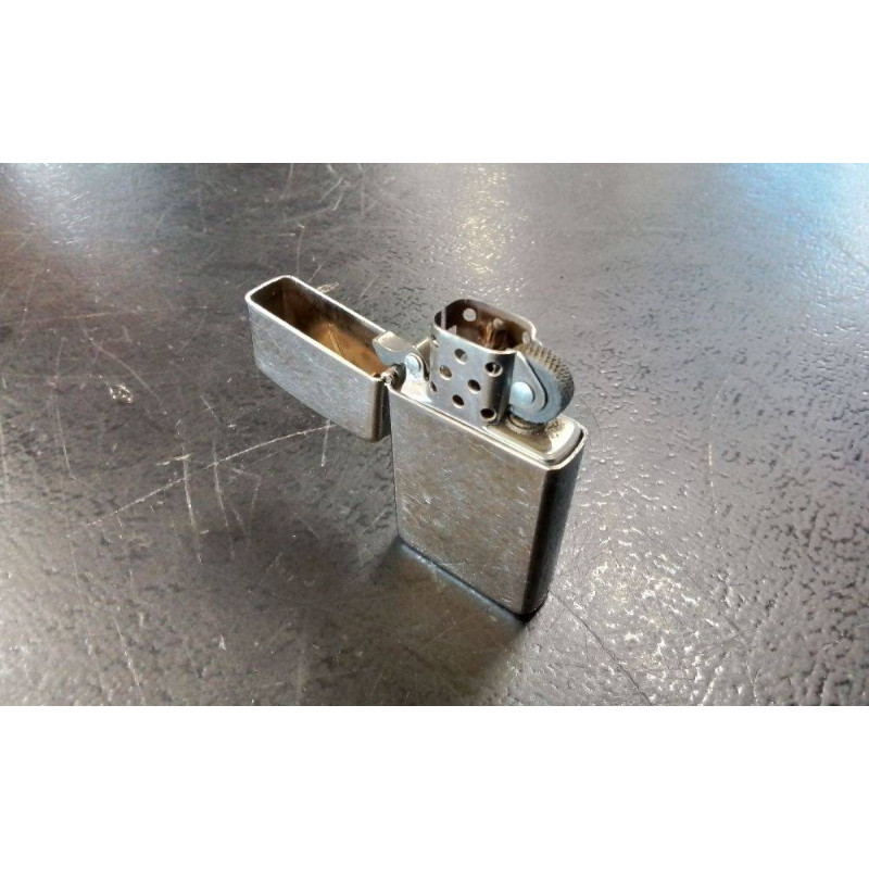 BRIQUET ZIPPO