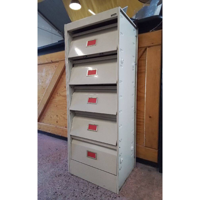 MEUBLE A CLAPETS METAL 