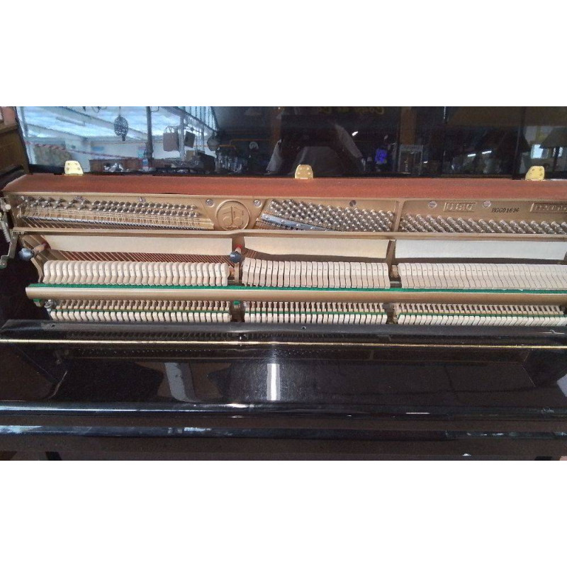 PIANO LAQUÉE NOIR HYUNDAI 