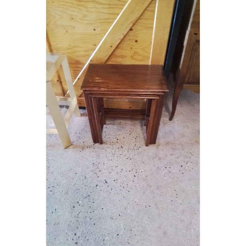 TABLE GIGOGNE 