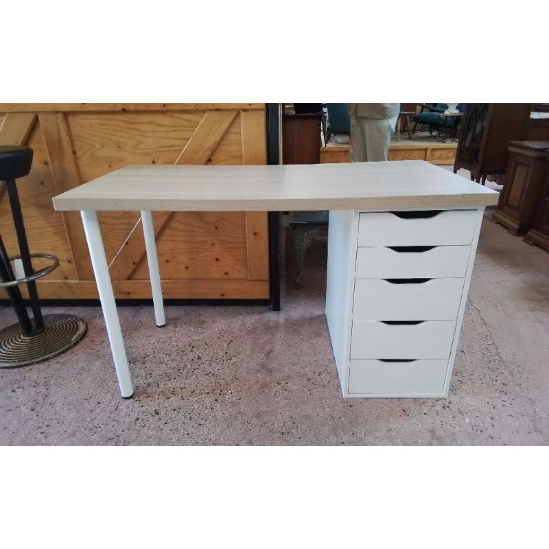 BUREAU MODERNE IKEA