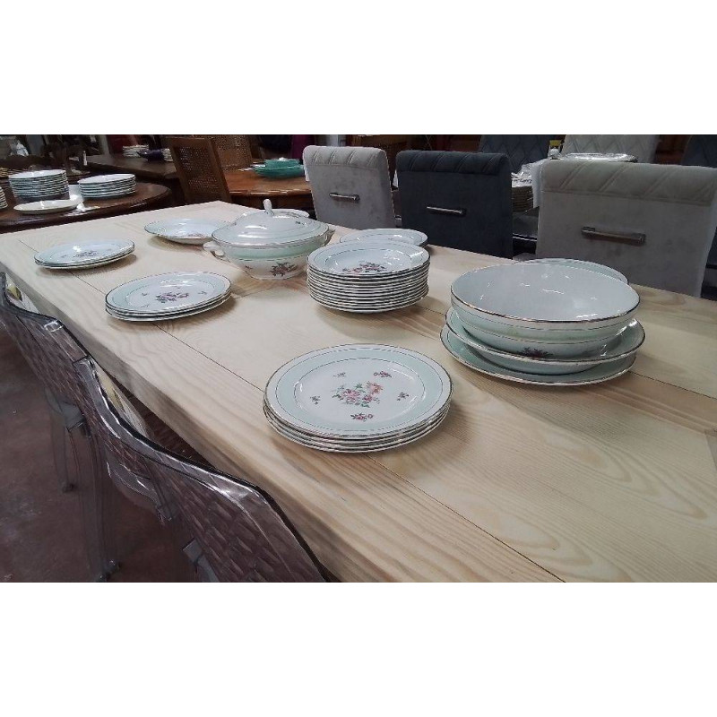 SERVICE DE TABLE 